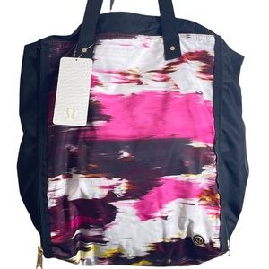 NWT LULULEMON Bring It Om Multicolor Nylon Expandable Tote Gym Yoga Baby Bag